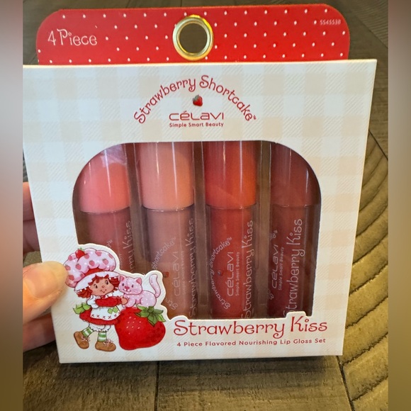 Celavi Strawberry Shortcake 
Kiss Lip Gloss Set (NIB) - Picture 4 of 7